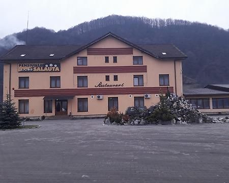 Pensiunea Salauta Hotel Telciu Exterior foto